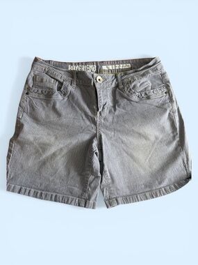 ⭐️DKNY Women's Gray/blue striped Boyfriend Shorts